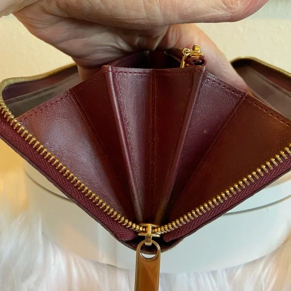 LV GUC Vernis Rouge Fauviste Zip Around Wallet - Picture 10 of 15